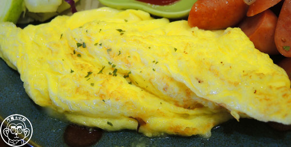 卡比咖啡：呷飽祙【新竹･卡比咖啡Catbii】一群貓星人陪用餐