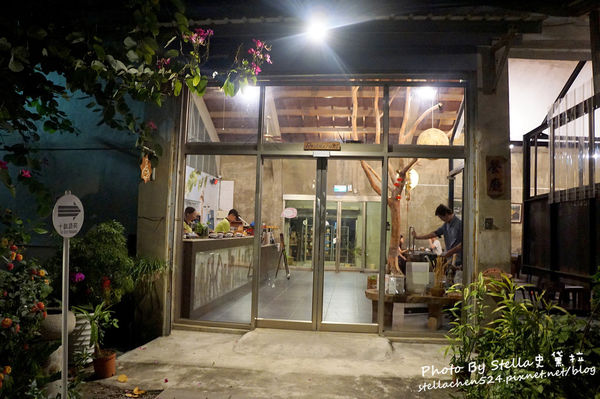 【台南-仁德】彷彿置身科幻又繽紛的遊樂園@十鼓仁糖文創園區(星光票) ★台南/台南景點/台南好玩/台南必遊/親子遊/台南晚上景點/台南文創