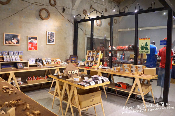 【台南-仁德】彷彿置身科幻又繽紛的遊樂園@十鼓仁糖文創園區(星光票) ★台南/台南景點/台南好玩/台南必遊/親子遊/台南晚上景點/台南文創