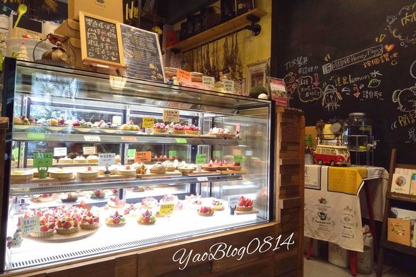 哈甜豬_甜點櫃.jpg