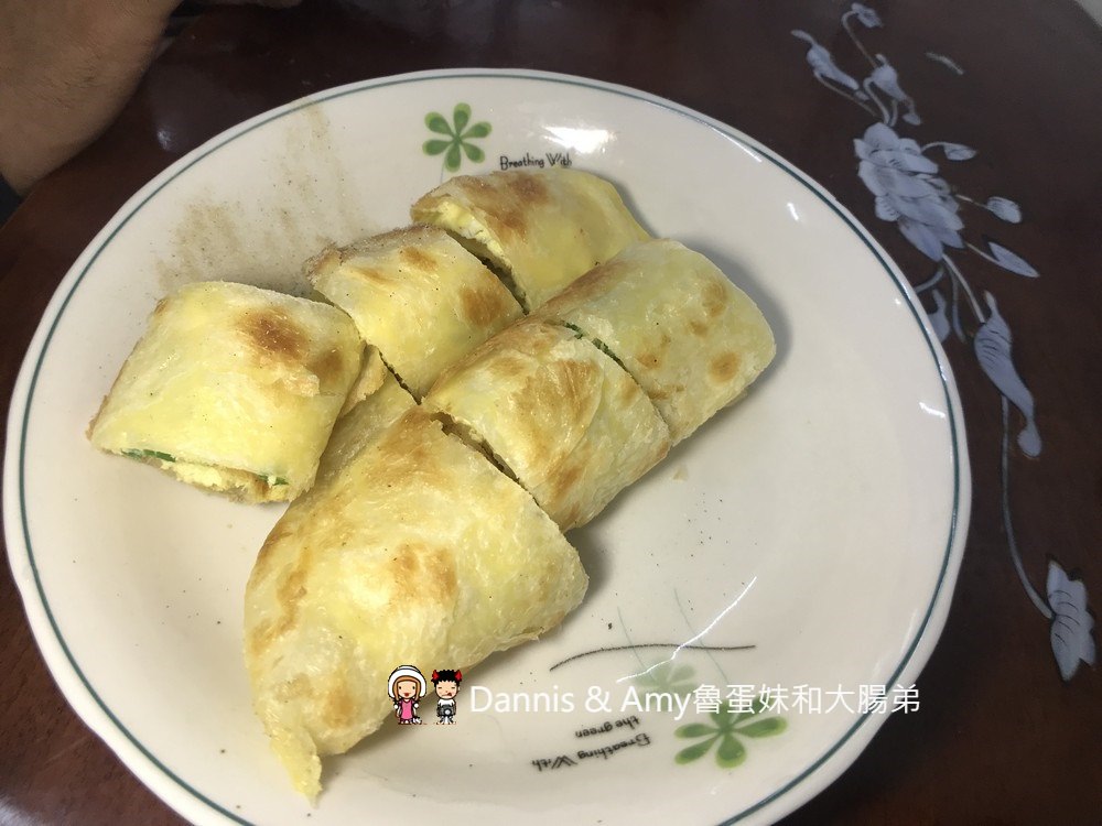 《新竹小籠包分享》姐妹小籠包。招牌小籠包必點。民族路上三民國小、新竹監理站附近早餐店︱（影片）