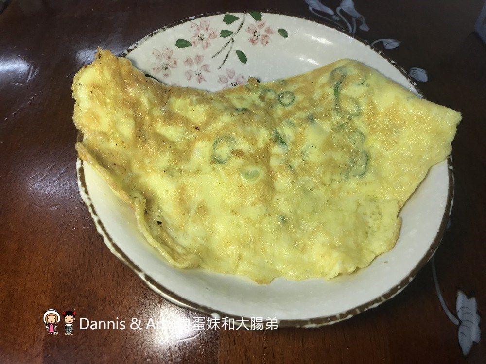 《新竹小籠包分享》姐妹小籠包。招牌小籠包必點。民族路上三民國小、新竹監理站附近早餐店︱(影片)