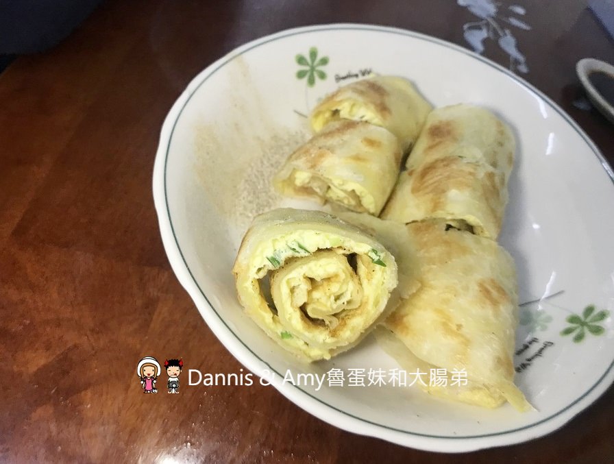 《新竹小籠包分享》姐妹小籠包。招牌小籠包必點。民族路上三民國小、新竹監理站附近早餐店︱（影片）