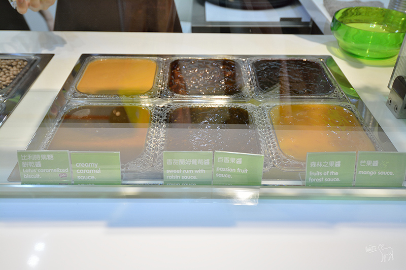 自己選料的西班牙Llaollao 優格冰淇淋:台北信義區華納威秀美食,捷運市政府站101世貿站