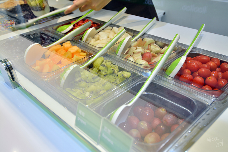 自己選料的西班牙Llaollao 優格冰淇淋:台北信義區華納威秀美食,捷運市政府站101世貿站