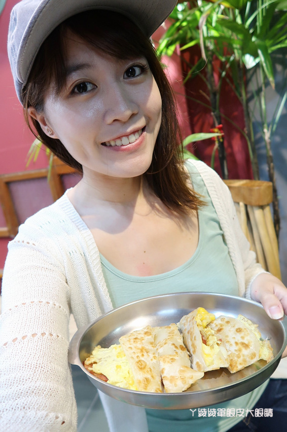 新竹蛋餅|阿綸抓餓.自家製蛋餅!竹蓮寺附近美食,營業到凌晨