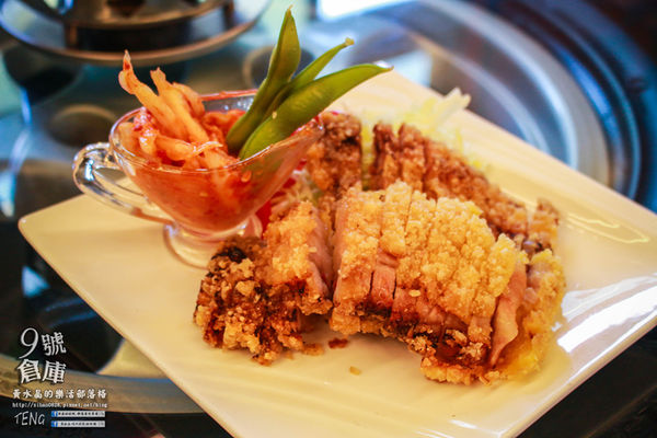 九號倉庫 保時捷主題餐廳│桃園市/大園區(大人看大車；小孩玩小車，名車與美食的華麗對決，誰與爭鋒)