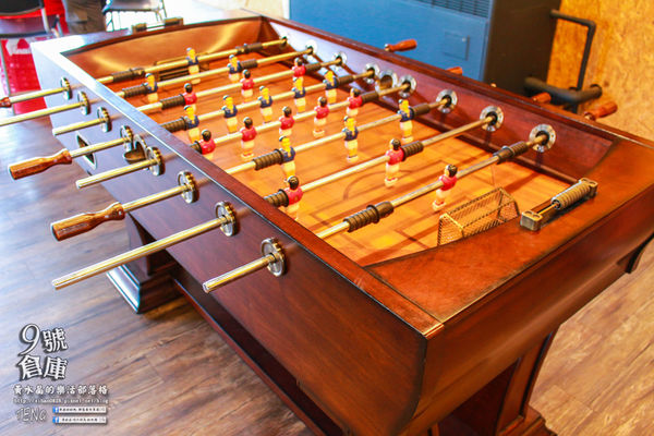 九號倉庫 保時捷主題餐廳│桃園市/大園區(大人看大車；小孩玩小車，名車與美食的華麗對決，誰與爭鋒)