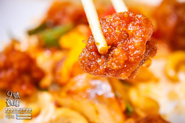 九號倉庫 保時捷主題餐廳│桃園市/大園區(大人看大車；小孩玩小車，名車與美食的華麗對決，誰與爭鋒)