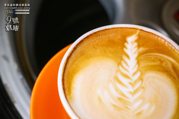 九號倉庫 保時捷主題餐廳│桃園市/大園區(大人看大車；小孩玩小車，名車與美食的華麗對決，誰與爭鋒)