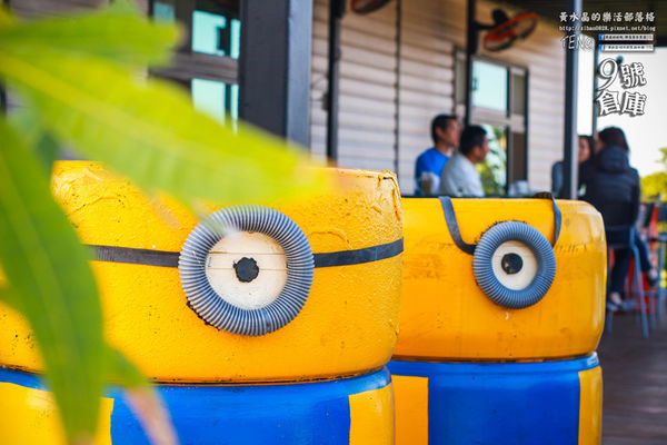 九號倉庫 保時捷主題餐廳│桃園市/大園區(大人看大車；小孩玩小車，名車與美食的華麗對決，誰與爭鋒)