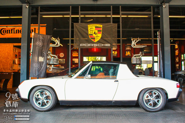 九號倉庫 保時捷主題餐廳│桃園市/大園區(大人看大車；小孩玩小車，名車與美食的華麗對決，誰與爭鋒)