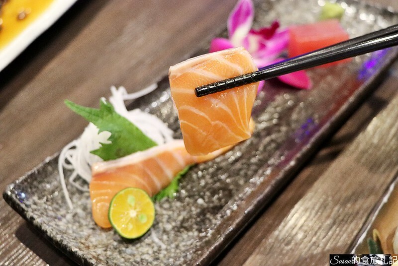 2-58三品生魚片3