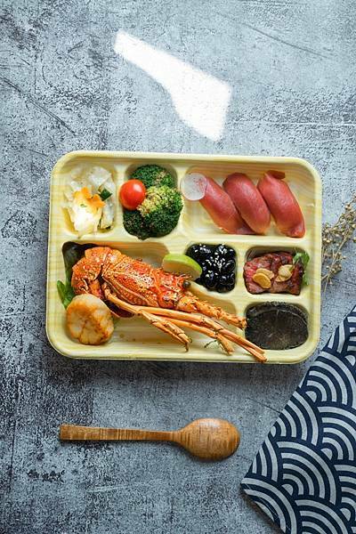 (雲林/斗六)大江戶日本料理也推出防疫便當，超高檔食材，三種價位任君選擇 - COCO享天下(隆爸妤媽愛白白)