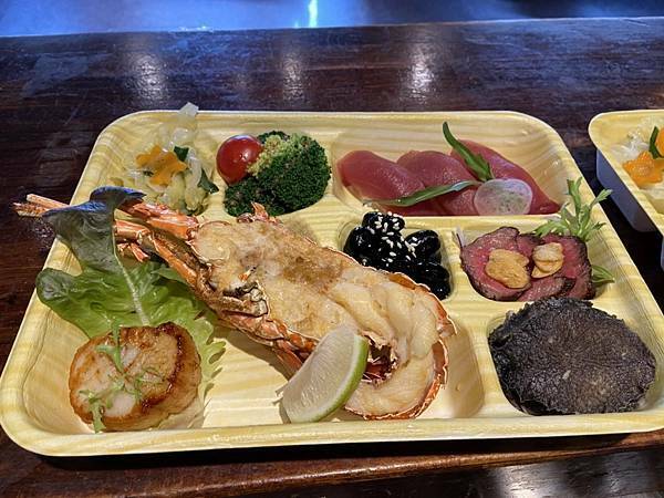 (雲林/斗六)大江戶日本料理也推出防疫便當，超高檔食材，三種價位任君選擇 - COCO享天下(隆爸妤媽愛白白)