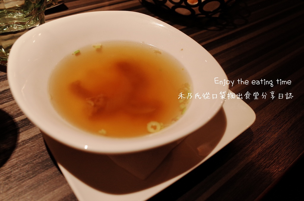 16-06-13-01-15-25-465_deco.jpg 16-06-13-01-15-25-465_deco.jpg