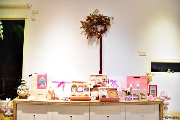【彰化。美食】和美 / Deer Her 甜點廚房,手工喜餅,夢幻繽紛花海牆,手工喜餅,少女心噴發,IG熱門打卡