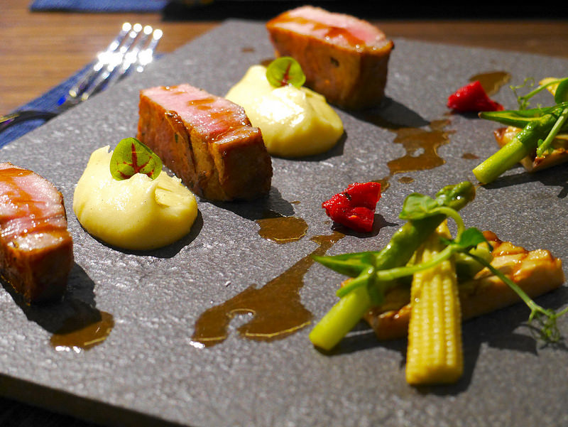 【東區異國】《WennceNaior乃渥爾料理》忠孝復興推薦美食|無國界創意料理|高貴不貴、藝術幾何的精美創作|ATM點餐機