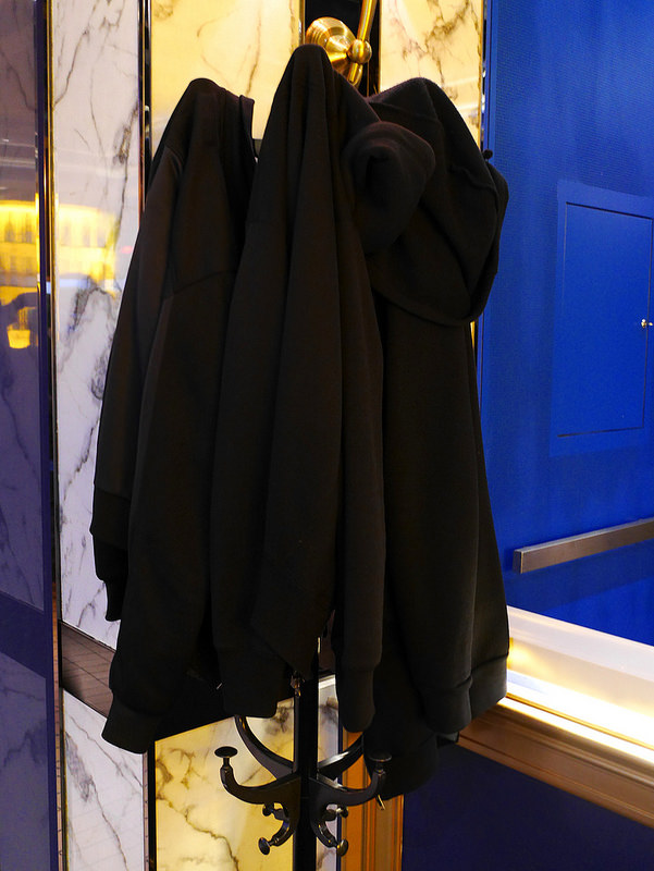 【東區異國】《WennceNaior乃渥爾料理》忠孝復興推薦美食|無國界創意料理|高貴不貴、藝術幾何的精美創作|ATM點餐機