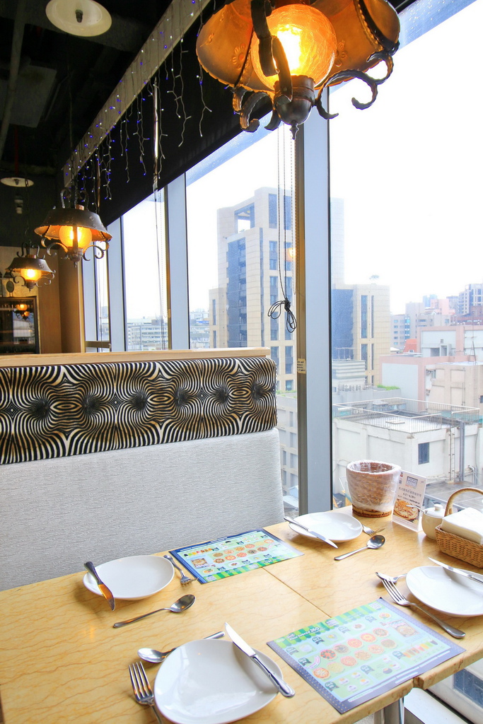 WOODSTONE PIZZA，美薯燻雞培根白披薩，美國馬鈴薯絲，美國冷凍薯片，台北東區比薩吃到飽餐廳，，