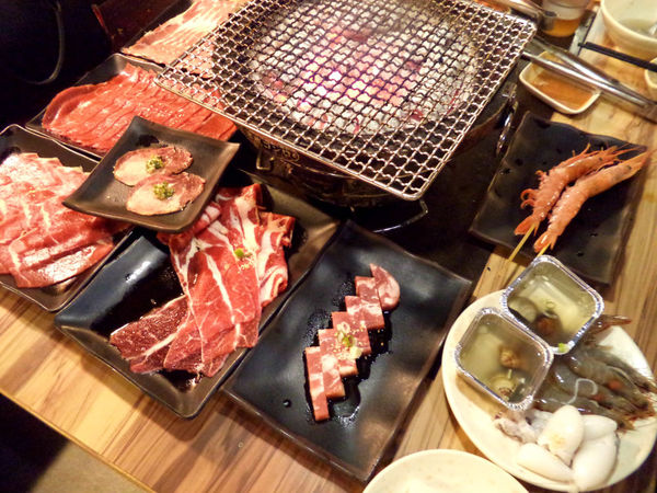 中山區燒肉吃到飽推薦!!炙燒Bar-天使紅蝦+燒肉奢華組合好享受