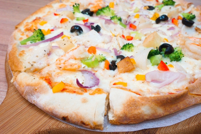 【台北士林區】士林夜市IPIZZA愛披薩，料多美味的純正義式披薩，一吃就上癮！