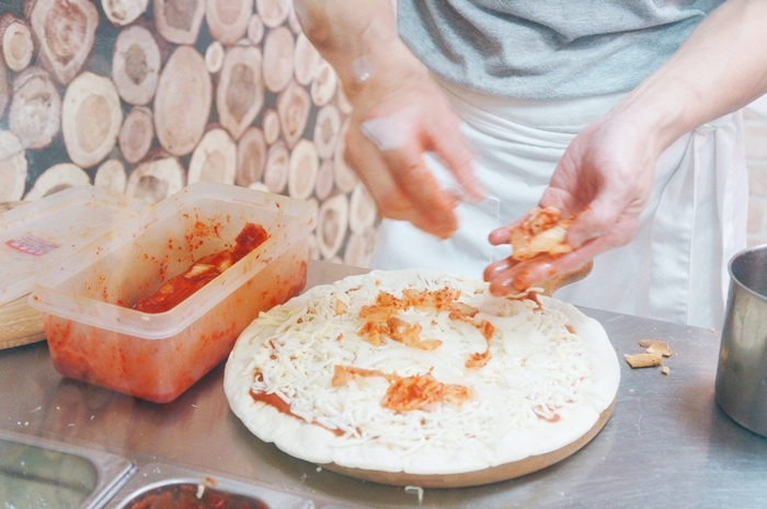 【台北士林區】士林夜市IPIZZA愛披薩，料多美味的純正義式披薩，一吃就上癮！