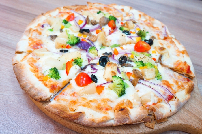 【台北士林區】士林夜市IPIZZA愛披薩，料多美味的純正義式披薩，一吃就上癮！