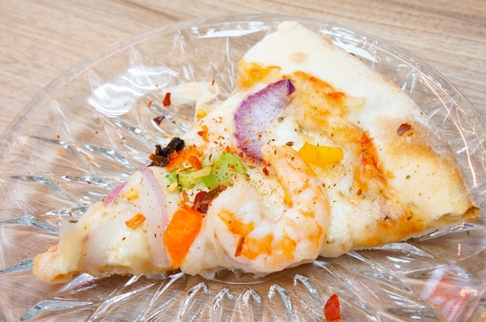 【台北士林區】士林夜市IPIZZA愛披薩，料多美味的純正義式披薩，一吃就上癮！