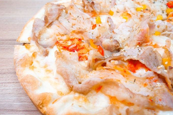 【台北士林區】士林夜市IPIZZA愛披薩，料多美味的純正義式披薩，一吃就上癮！