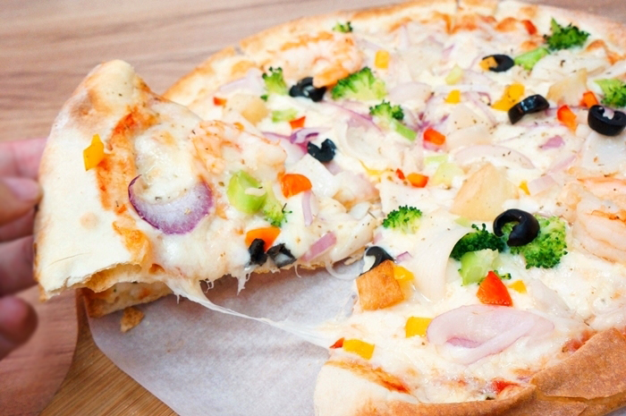 【台北士林區】士林夜市IPIZZA愛披薩，料多美味的純正義式披薩，一吃就上癮！