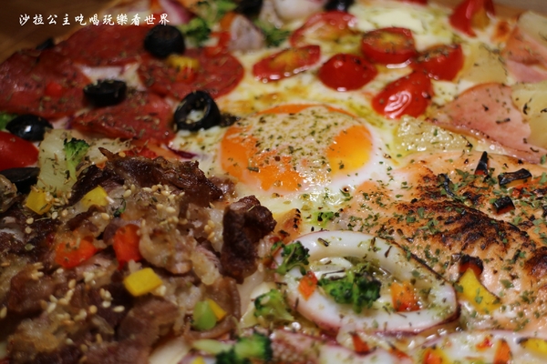 愛披薩 ipizza:隱藏版9宮格披薩每日限量/士林劍潭披薩『愛披薩 ipizza』超療癒巧克力香蕉棉花糖披薩/捷運劍潭站