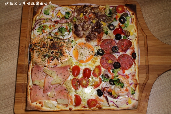 愛披薩 ipizza:隱藏版9宮格披薩每日限量/士林劍潭披薩『愛披薩 ipizza』超療癒巧克力香蕉棉花糖披薩/捷運劍潭站
