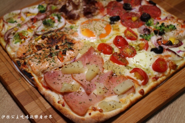 愛披薩 ipizza:隱藏版9宮格披薩每日限量/士林劍潭披薩『愛披薩 ipizza』超療癒巧克力香蕉棉花糖披薩/捷運劍潭站