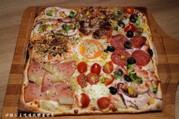 愛披薩 ipizza:隱藏版9宮格披薩每日限量/士林劍潭披薩『愛披薩 ipizza』超療癒巧克力香蕉棉花糖披薩/捷運劍潭站