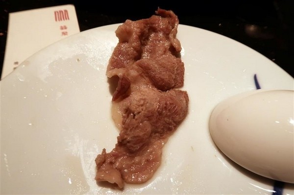 囍聚精緻鍋物：囍聚精緻鍋物 現勺鮭魚爆卵海膽飯 紅蟳免動手入口超豪華 2018台北生日必吃約會餐廳包廂推薦 !