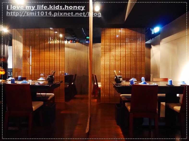 【國父紀念館站美食】囍聚精緻鍋物。滿出來的爆卵海膽飯 誇張度爆表。必食高檔海鮮火鍋