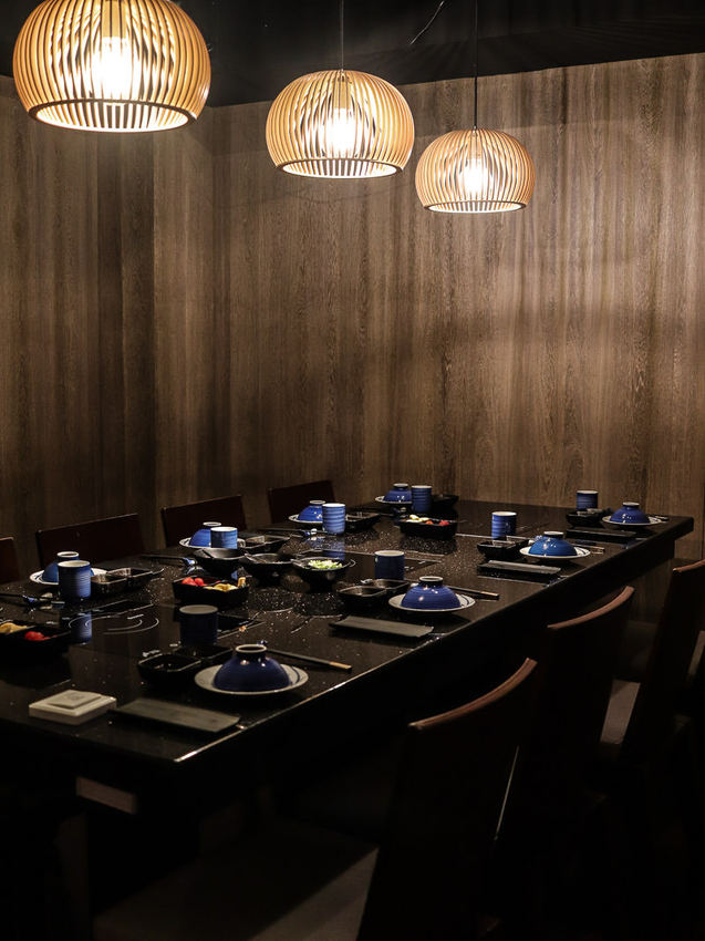 囍聚精緻鍋物，必吃爆卵海膽飯，超頂級新鮮活海鮮火鍋推薦 - Lexies Blog，寫食派