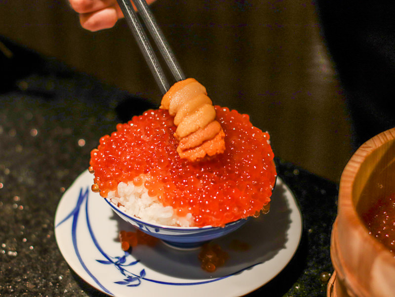 囍聚精緻鍋物，必吃爆卵海膽飯，超頂級新鮮活海鮮火鍋推薦 - Lexies Blog，寫食派