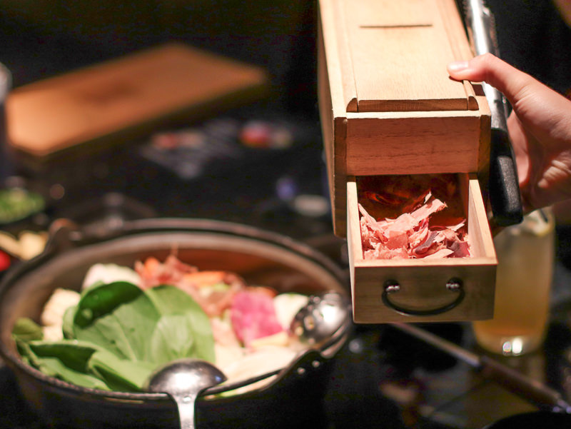 囍聚精緻鍋物，必吃爆卵海膽飯，超頂級新鮮活海鮮火鍋推薦 - Lexies Blog，寫食派