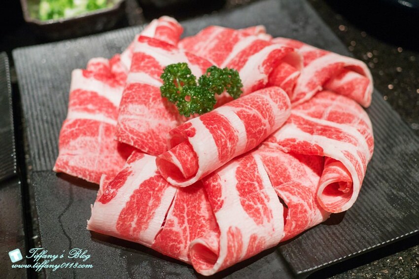 [台北火鍋]囍聚精緻鍋物/現流海鮮頂級食材環境清幽/近國父紀念館捷運站(附完整菜單)