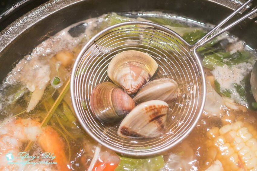 [台北火鍋]囍聚精緻鍋物/現流海鮮頂級食材環境清幽/近國父紀念館捷運站(附完整菜單)