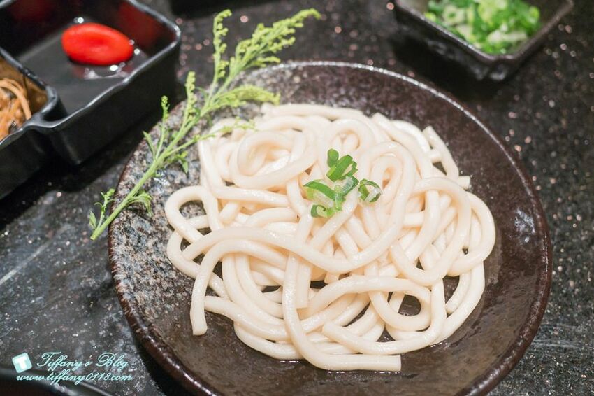 [台北火鍋]囍聚精緻鍋物/現流海鮮頂級食材環境清幽/近國父紀念館捷運站(附完整菜單)