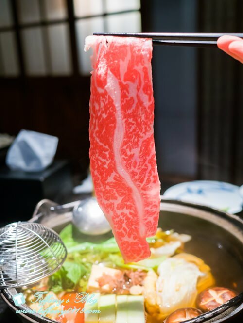 [台北火鍋]囍聚精緻鍋物/現流海鮮頂級食材環境清幽/近國父紀念館捷運站(附完整菜單)