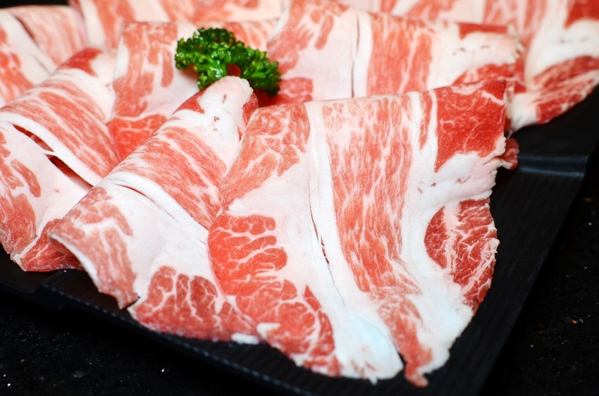 囍聚精緻鍋物，超浮誇的爆卵海膽蓋飯、新鮮海鮮鍋物