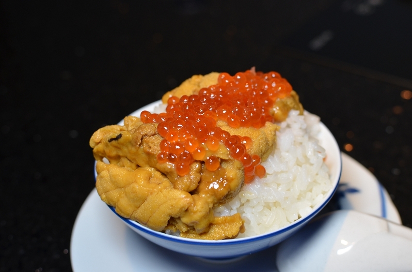 囍聚精緻鍋物，超浮誇的爆卵海膽蓋飯、新鮮海鮮鍋物