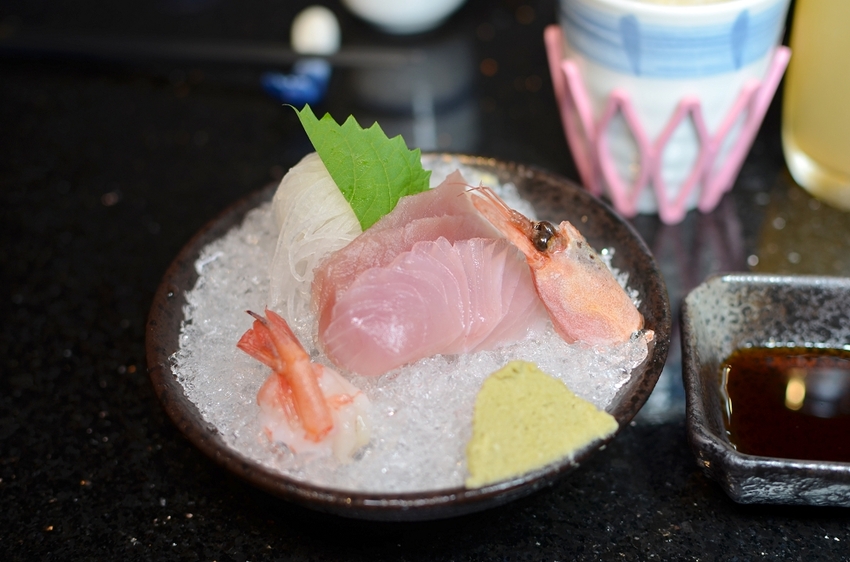 囍聚精緻鍋物，超浮誇的爆卵海膽蓋飯、新鮮海鮮鍋物