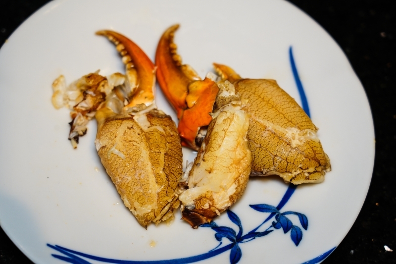 跳躍的宅男 - [台北國父捷運站美食]囍聚精緻鍋物-現流海鮮火鍋鮮美十足，滿滿海膽鮭魚卵蓋飯及黑松露雜炊更是讓人印象深刻 台北火鍋