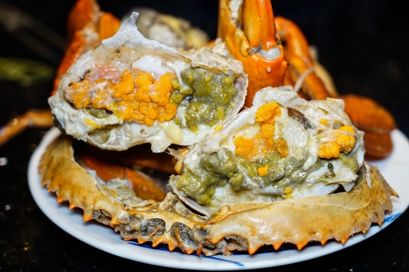 跳躍的宅男 - [台北國父捷運站美食]囍聚精緻鍋物-現流海鮮火鍋鮮美十足，滿滿海膽鮭魚卵蓋飯及黑松露雜炊更是讓人印象深刻 台北火鍋