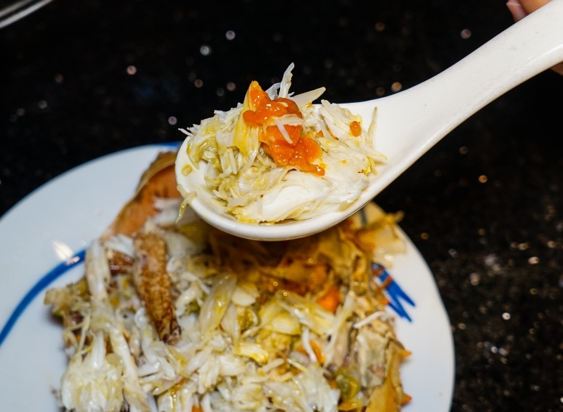 跳躍的宅男 - [台北國父捷運站美食]囍聚精緻鍋物-現流海鮮火鍋鮮美十足，滿滿海膽鮭魚卵蓋飯及黑松露雜炊更是讓人印象深刻 台北火鍋